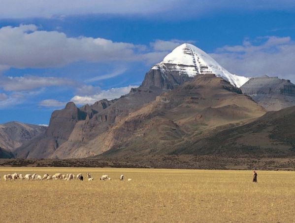 Most Spiritual Places On Earth
Peak Kailash Tibet
