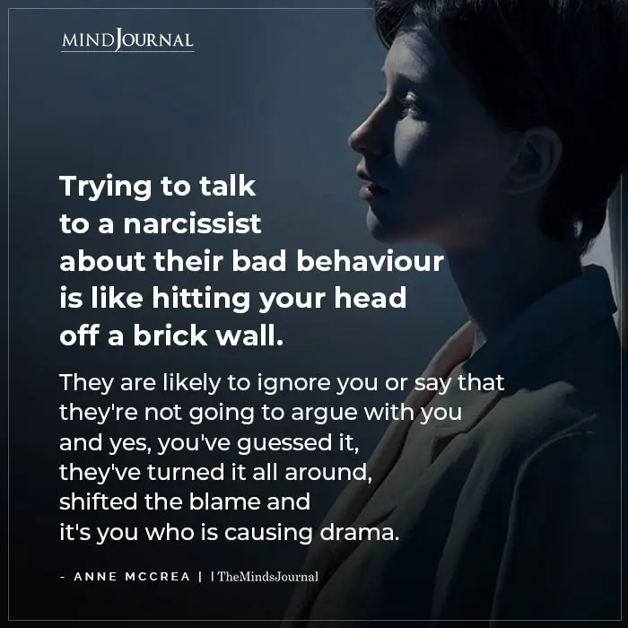ignoring a narcissist