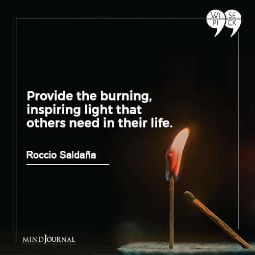 Roccio Saldana burning light