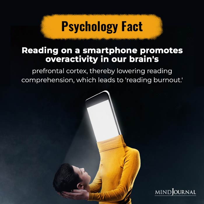 Reading-on-a-smartphone