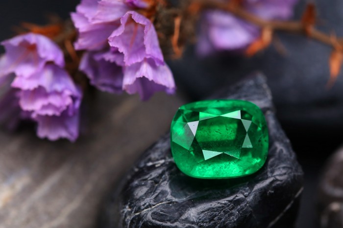 Purification And Spiritual Growth With Natural Emerald Stone - The ...