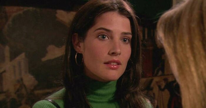 Robin Scherbatsky resonate the traits of Libra which is one of the zodiacs who miss their exes the most