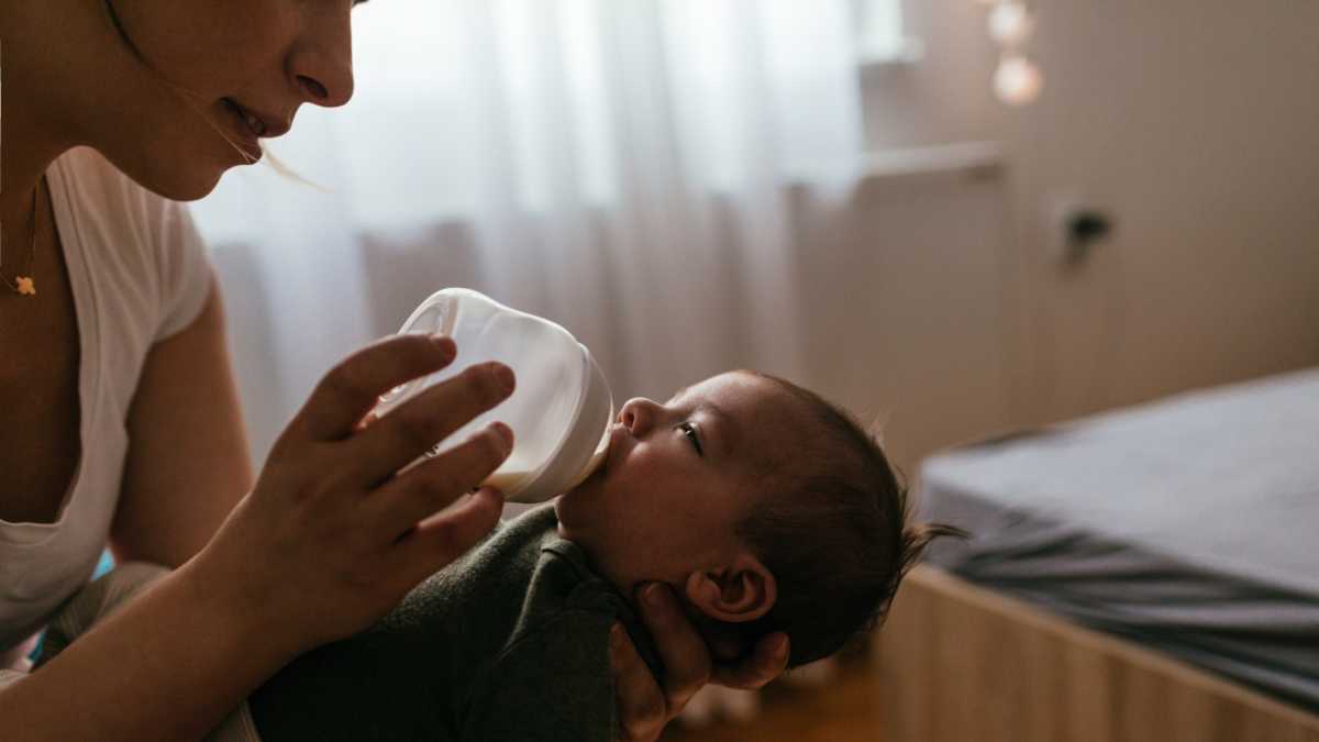 Newborn Feeding Mistakes: 10 Expert Tips For Parents And Alternate Methods!