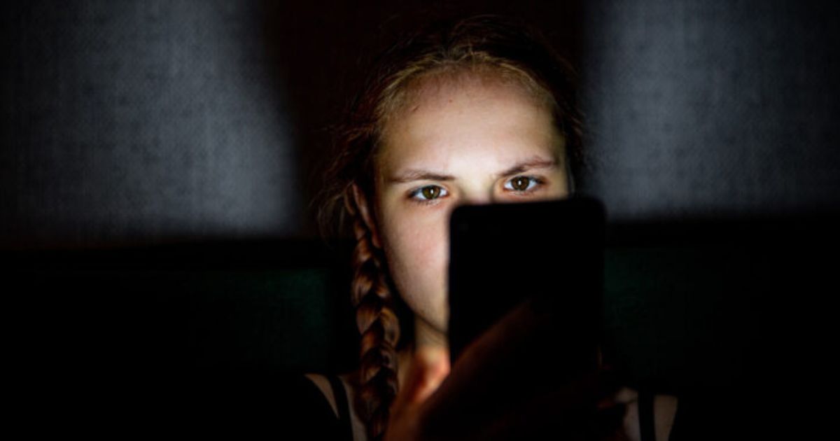 Parents Unaware of Teens’ Online Gambling: National Poll Highlights Risks and Ignorance