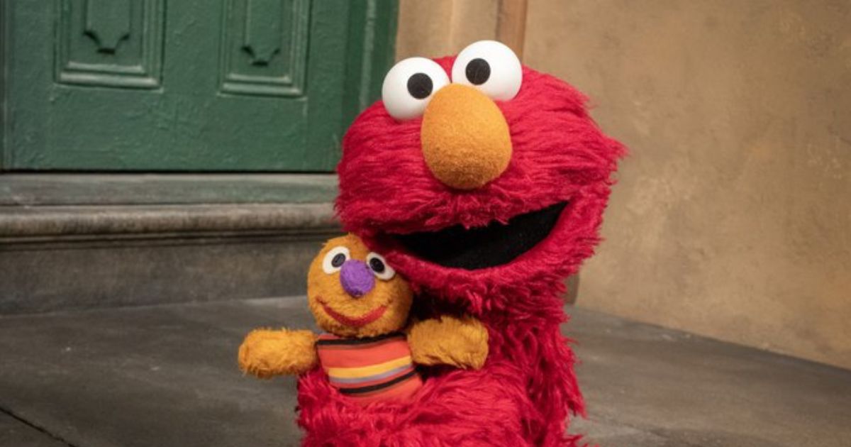 Elmo’s Innocent Tweet Sparks Global Emotional Outpouring and Reflection
