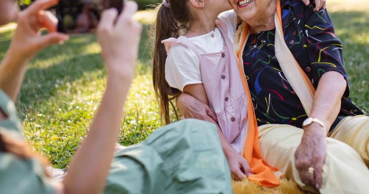 New Study Highlights Impact of Grandparents on Maternal Mental Health