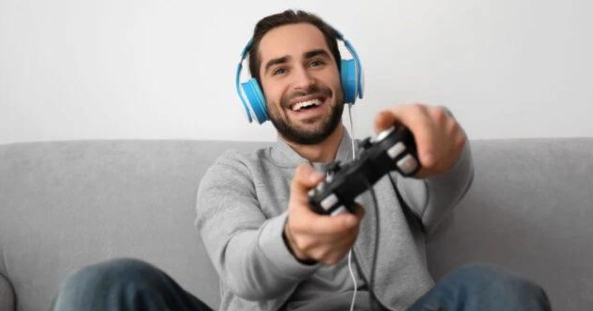 New Research Suggests Video Gaming Boosts Recovery from Work Stress