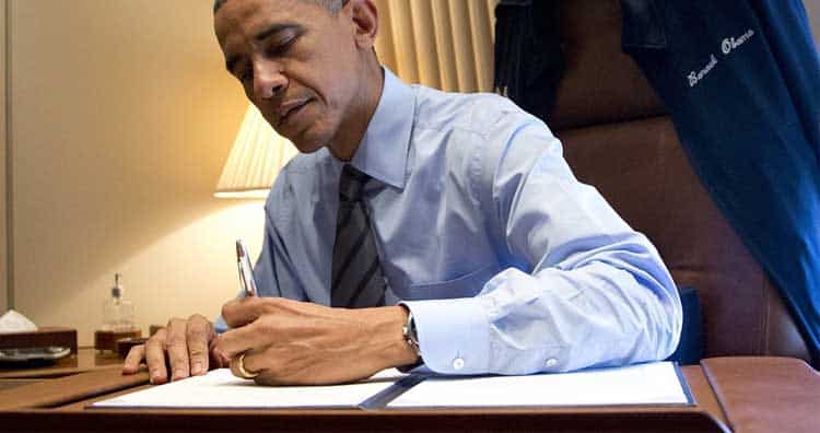 Obama - left handed 