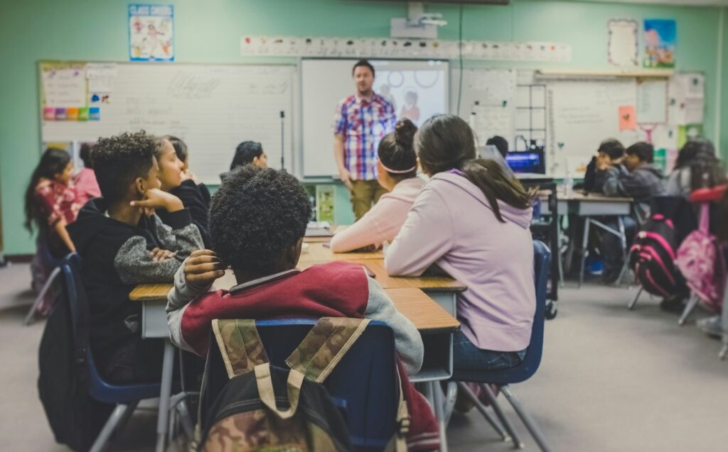 From Emotional Safety to Academic Growth: How School Structure Shapes a Child’s Mindset